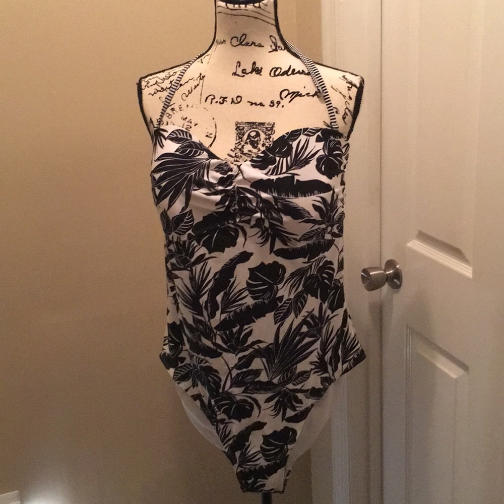 Swimsuit one piece